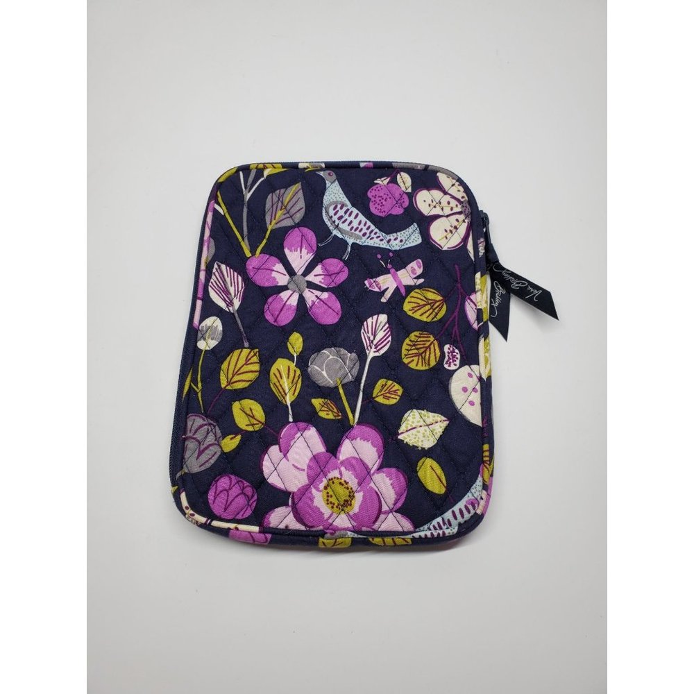 NWOT Vera Bradley Floral nightingale case 670